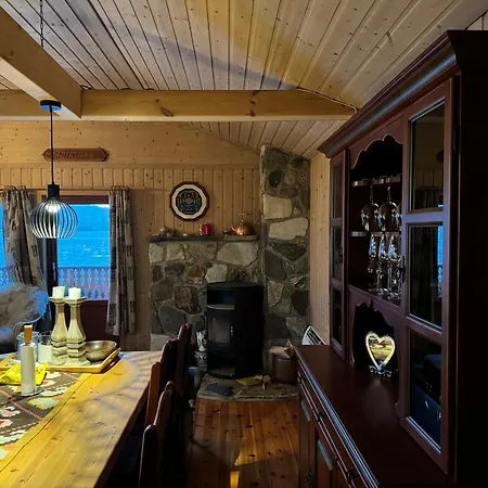 Flott Hytte Med Panoramautsikt Og Privat *