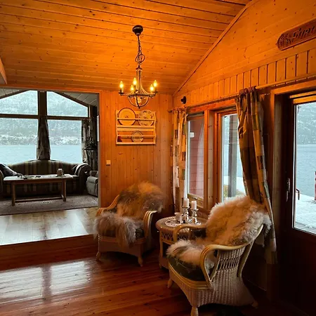 Flott Hytte Med Panoramautsikt Og Privat *