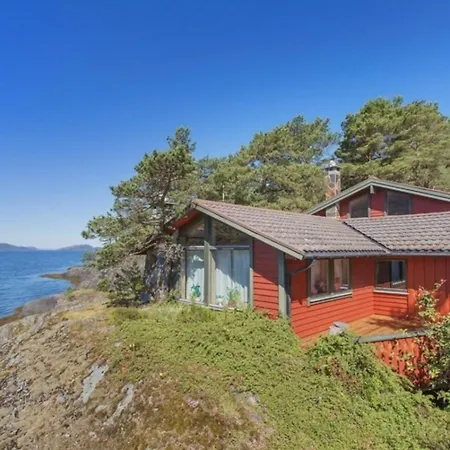 Flott Hytte Med Panoramautsikt Og Privat فيلة *